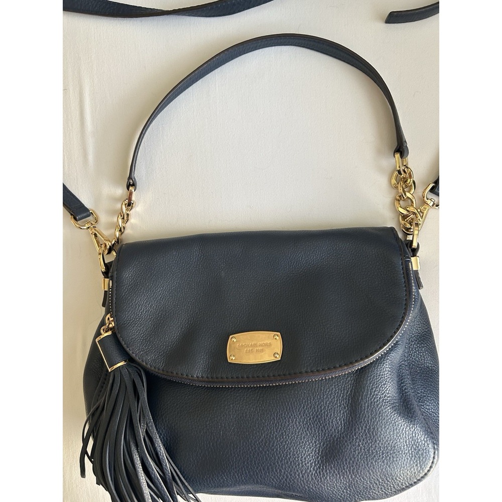 Michael Kors Pebbled Leather Shoulder Crossbody Tassel Zipper Gold Tone Hardware - Picture 2 of 7